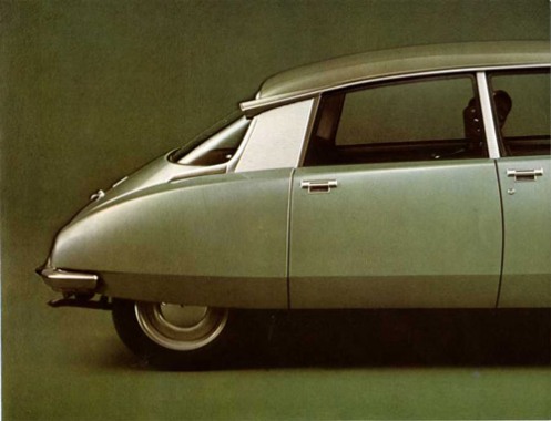  DS had barely changed from it's unveiling at the 1955 Paris Motor Show 